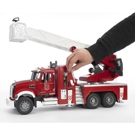 Fire Engine With Water Pump - ToyTime