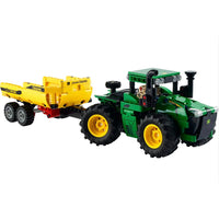 John Deere Tractor 42136 - ToyTime