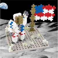 Moon Baseplate Build..@Plus Plus - ToyTime