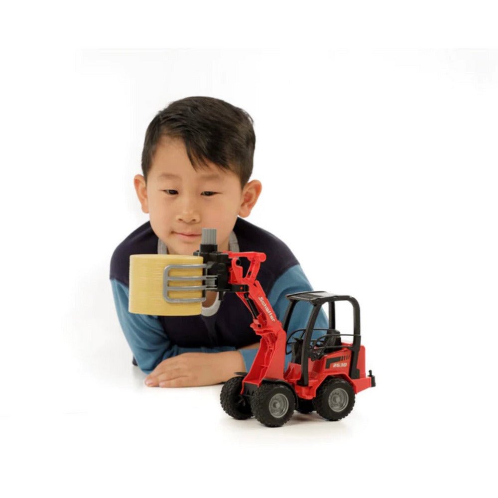 Schäffer Compact Loader w/ Bale Gripper and Bale 02192 - ToyTime| ToyTime