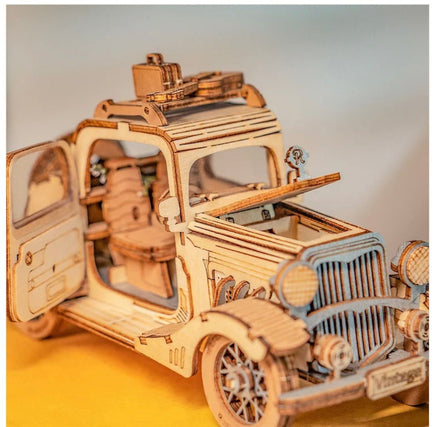 Vintage 3D Car - ToyTime